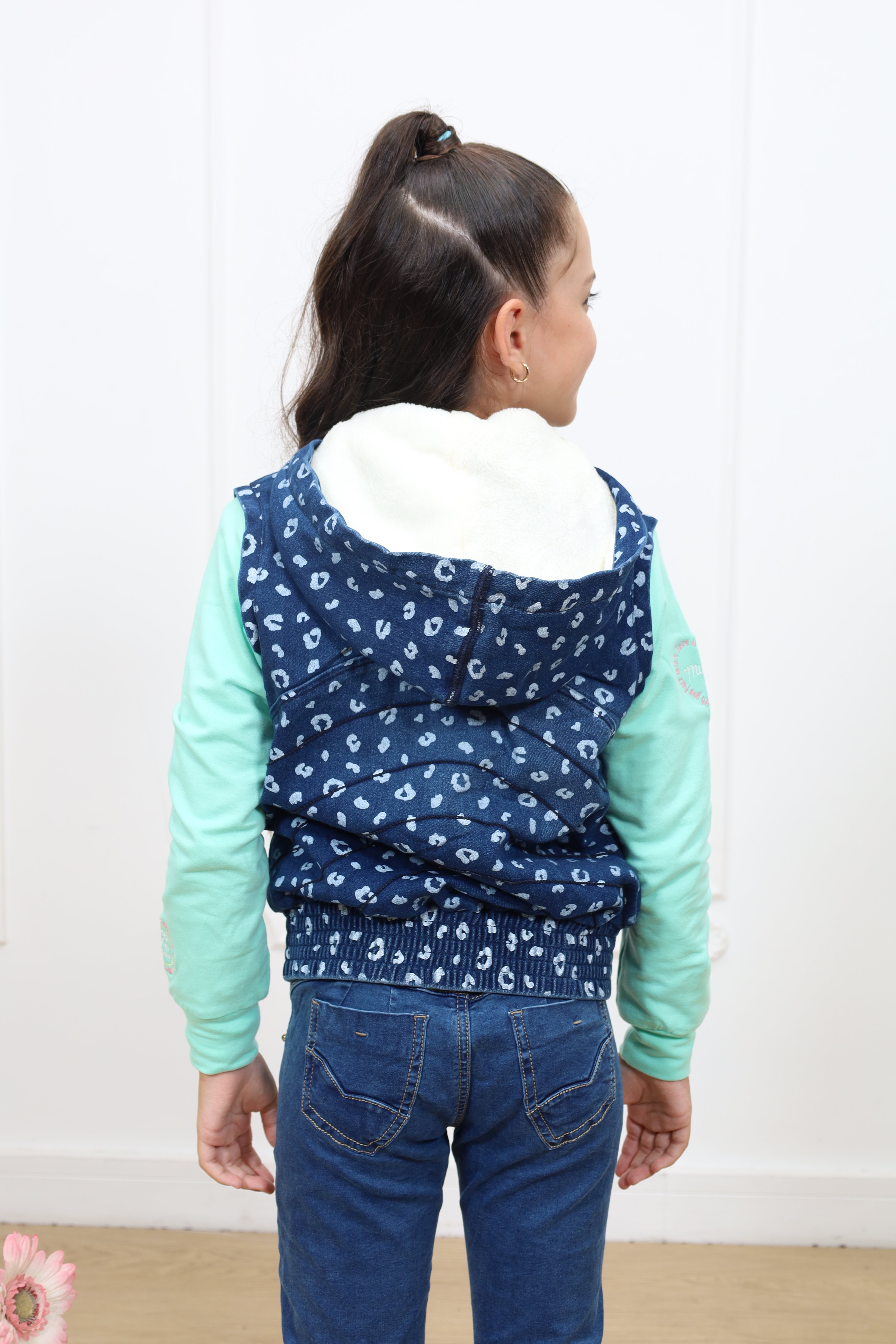 Casaca french terry indigo estampado Ariel con forro micropolar